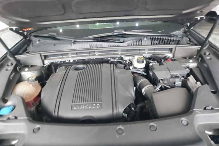 Used Lynk & Co 03 2022 1.5TD DCT JingPro Engine Bay