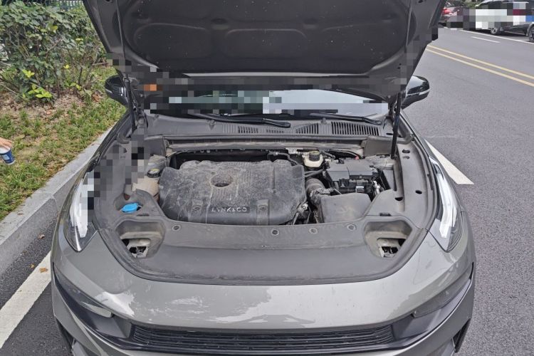 Used Lynk & Co 03 2022 2.0TD DCT JingPro Engine Bay