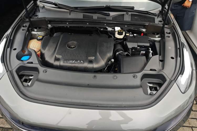 Used Lynk & Co 03 2022 2.0TD DCT GenioPlus Engine Bay