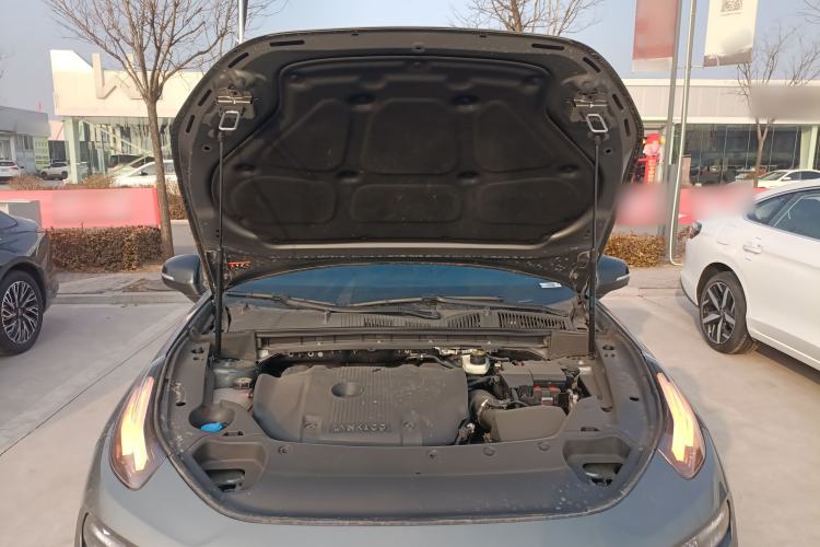 Used Lynk & Co 03 2022 2.0TD DCT JingPro Engine Bay