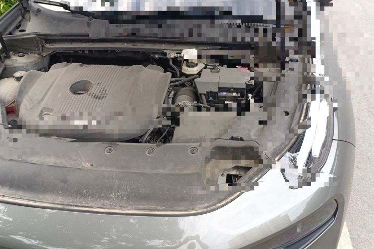 Used Lynk & Co 03 2022 2.0TD DCT JingPro Engine Bay Left
