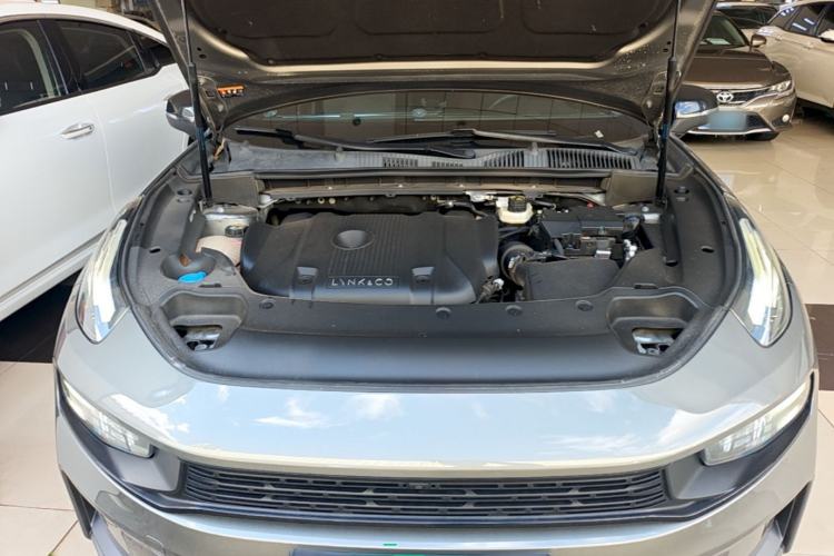 Used Lynk & Co 03 2022 2.0TD DCT JingPro Engine Bay
