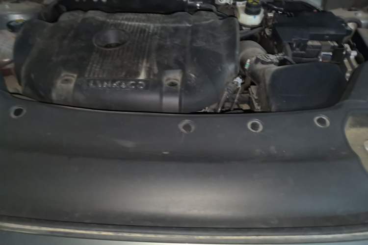 Used Lynk & Co 03 2022 2.0TD DCT JingPro Engine Bay