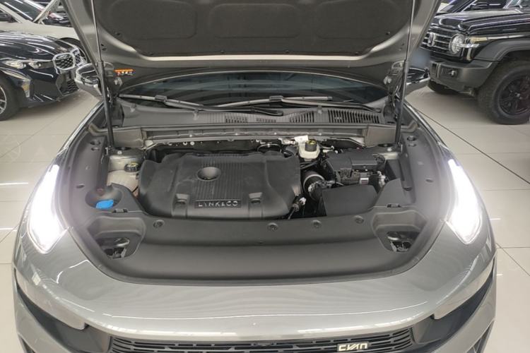 Used Lynk & Co 03 2022 2.0TD DCT JingPro Engine Bay