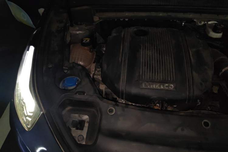 Used Lynk & Co 03 2022 1.5TD DCT JingPro Engine Bay Right