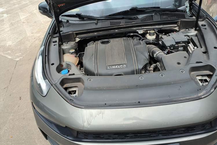 Used Lynk & Co 03 2022 1.5TD DCT JingPro Engine Bay Right