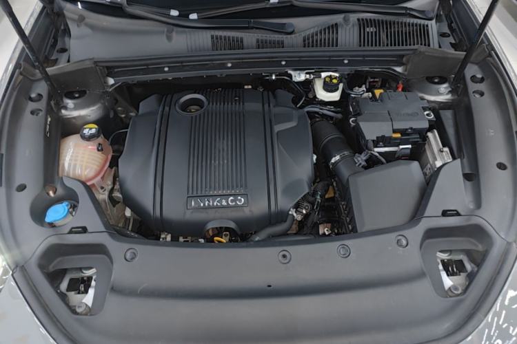 Used Lynk & Co 03 2022 1.5TD DCT JingPro Engine Bay