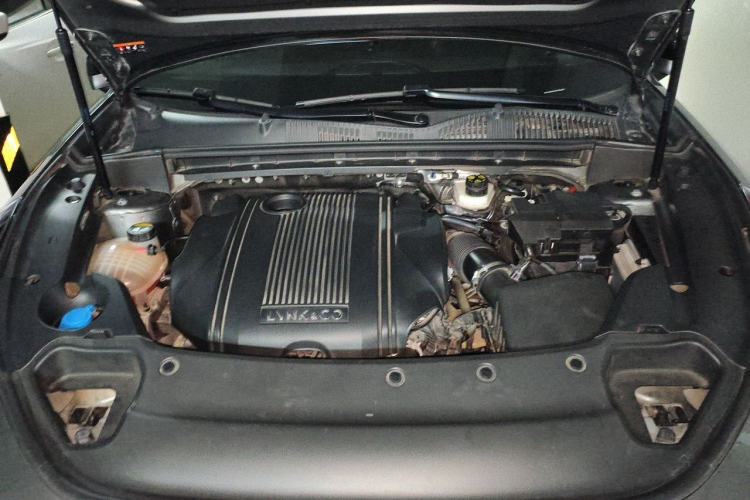 Used Lynk & Co 03 2022 1.5TD DCT JingPro Engine Bay