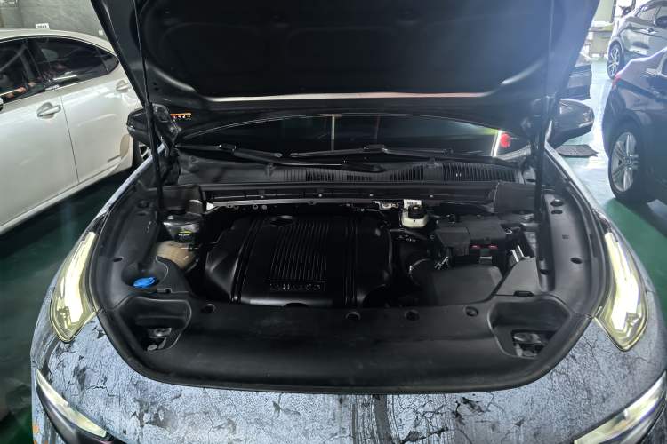 Used Lynk & Co 03 2022 1.5TD DCT JingPro Engine Bay