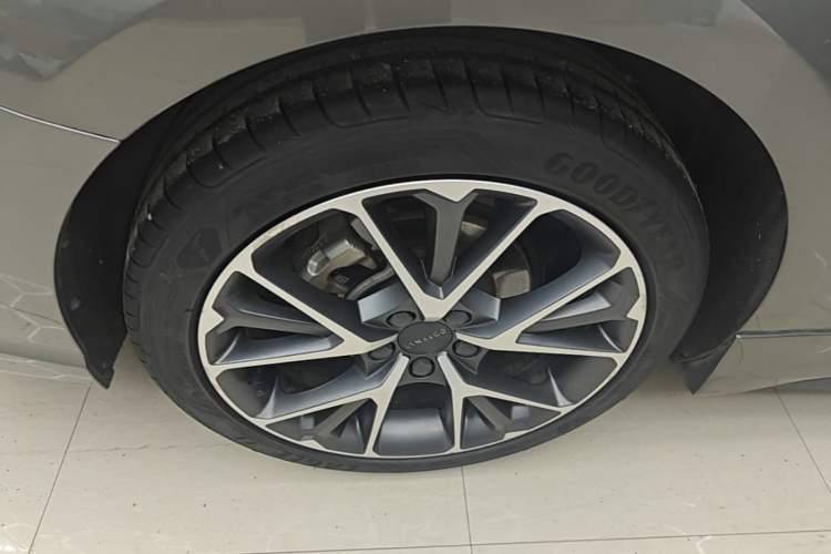 Used Lynk & Co 03 2022 2.0TD DCT JingPro Exterior 2