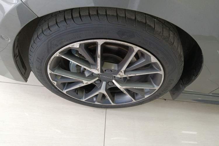 Used Lynk & Co 03 2022 2.0TD DCT JingPro Exterior 4