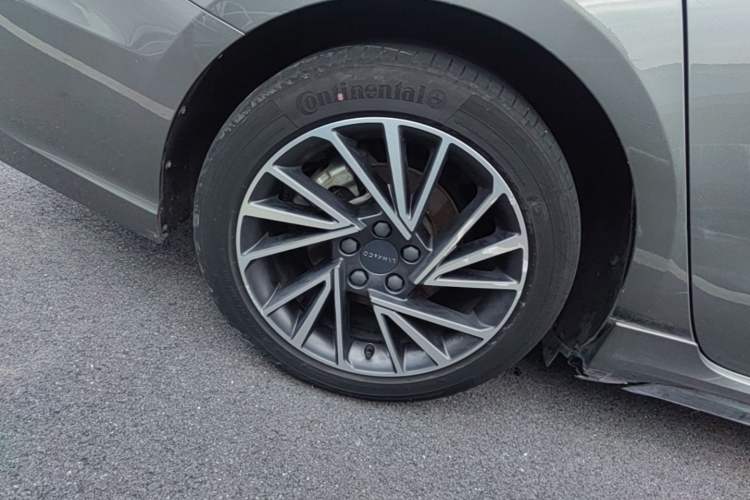 Used Lynk & Co 03 2022 1.5TD DCT JingPlus Exterior 5