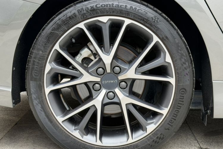 Used Lynk & Co 03 2022 1.5TD DCT JingPro Exterior 5