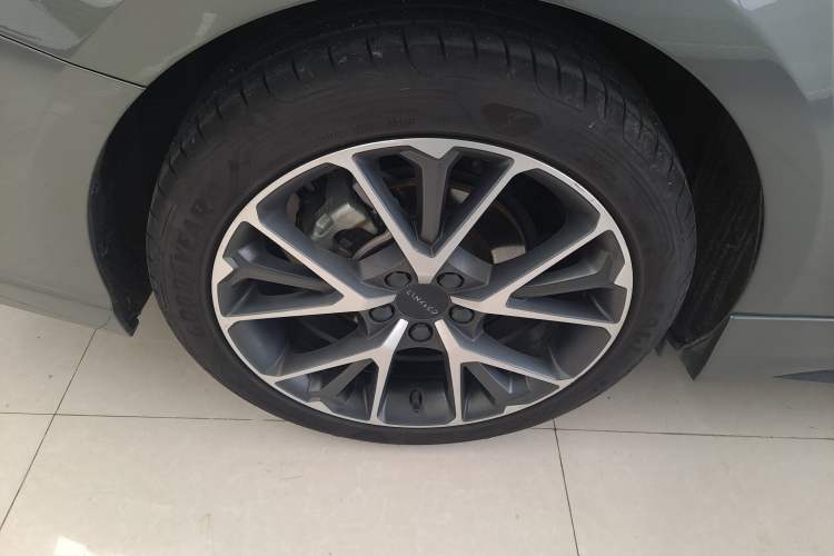 Used Lynk & Co 03 2022 1.5TD DCT JingPro Exterior 5