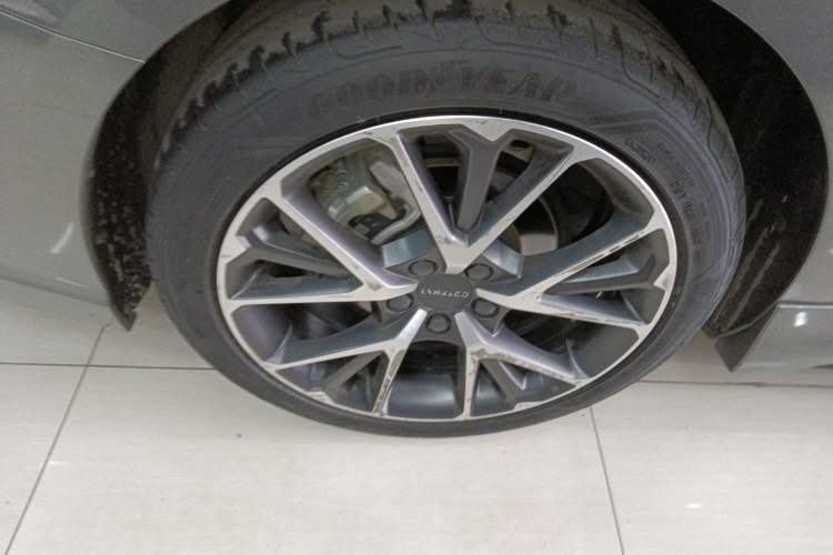 Used Lynk & Co 03 2022 2.0TD DCT JingPro Exterior 5