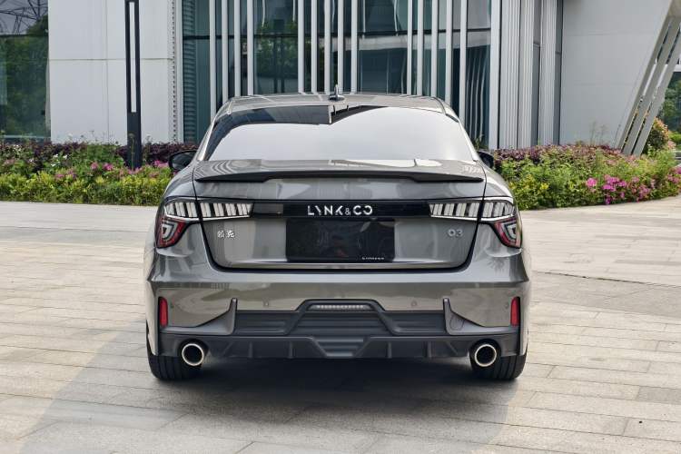 Used Lynk & Co 03 2022 2.0TD DCT JingPro Exterior 6