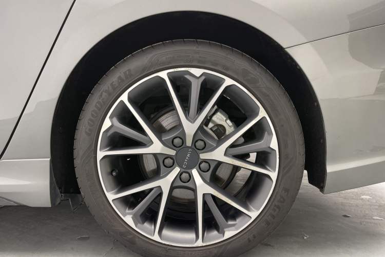 Used Lynk & Co 03 2022 2.0TD DCT JingPro Exterior 9