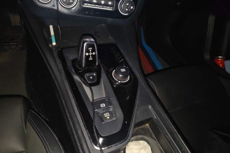 Used Lynk & Co 03 2022 1.5TD DCT JingPro Gear Lever