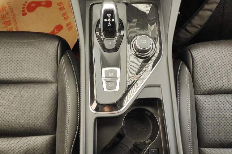 Used Lynk & Co 03 2022 2.0TD DCT JingPro Gear Lever