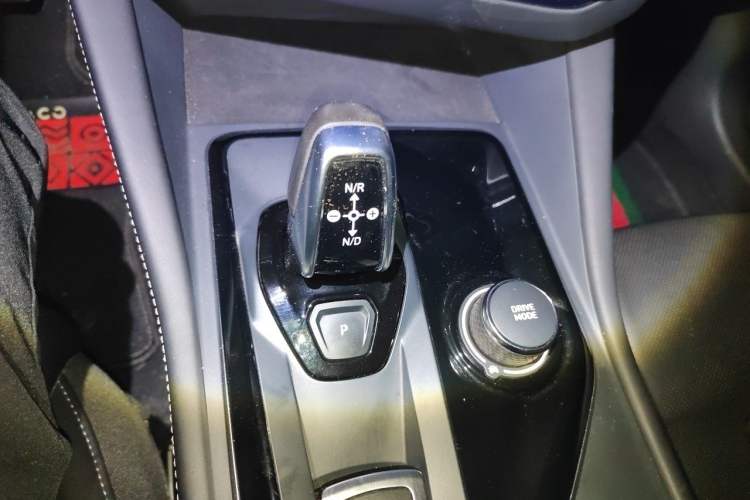Used Lynk & Co 03 2022 1.5TD DCT JingPro Gear Lever