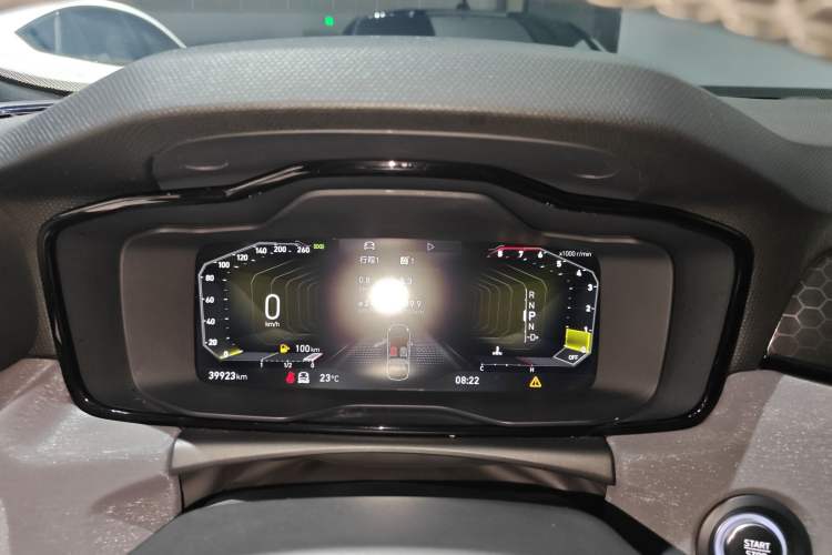 Used Lynk & Co 03 2022 2.0TD DCT JingPro Instrument Cluster