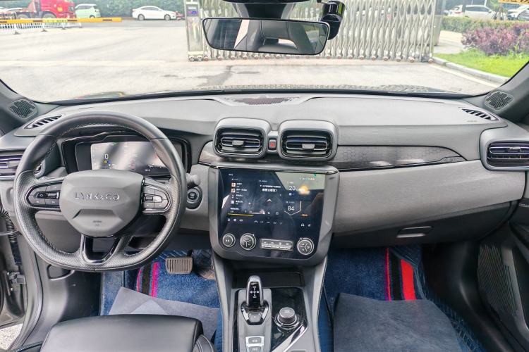 Used Lynk & Co 03 2022 1.5TD DCT JingPlus Interior 2