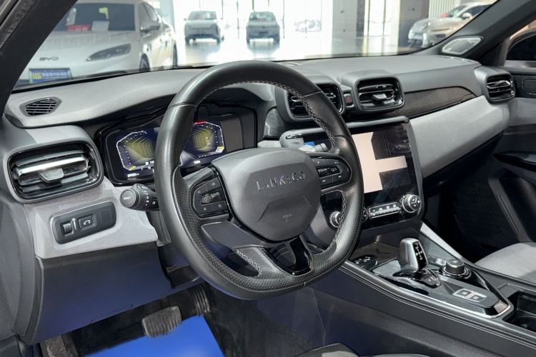 Used Lynk & Co 03 2022 2.0TD DCT JingPro Interior 2