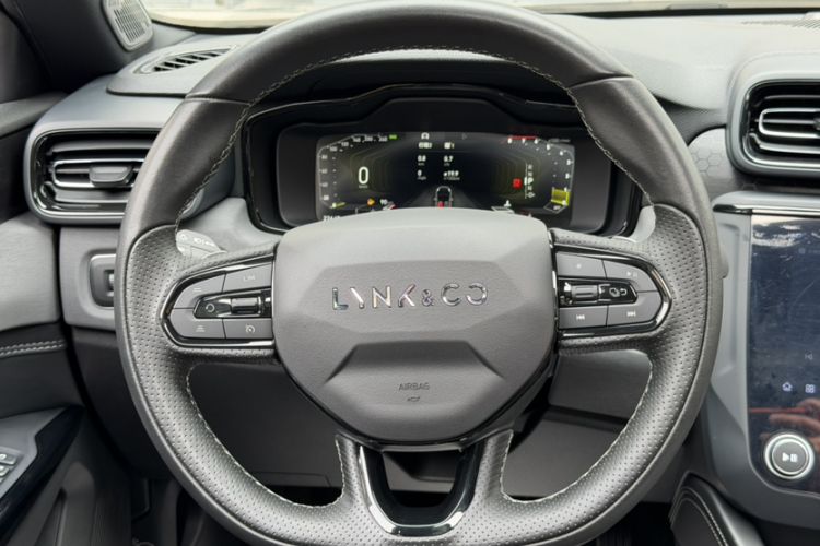Used Lynk & Co 03 2022 1.5TD DCT JingPro Interior 2