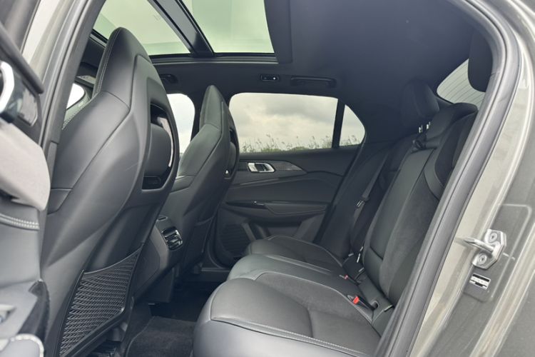 Used Lynk & Co 03 2022 2.0TD DCT JingPro Interior 2