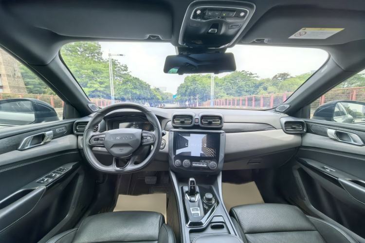 Used Lynk & Co 03 2022 1.5TD DCT JingPro Interior 3