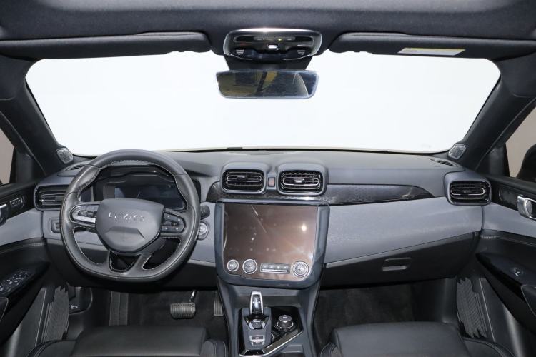 Used Lynk & Co 03 2022 2.0TD DCT JingPro Interior 3