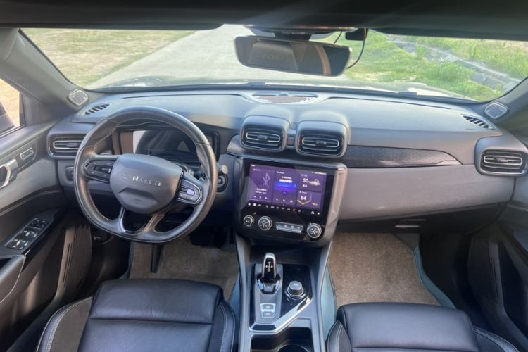 Used Lynk & Co 03 2022 2.0TD DCT JingPro Interior 4