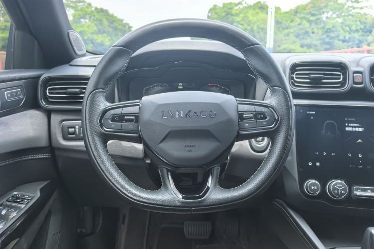 Used Lynk & Co 03 2022 1.5TD DCT JingPro Interior 4