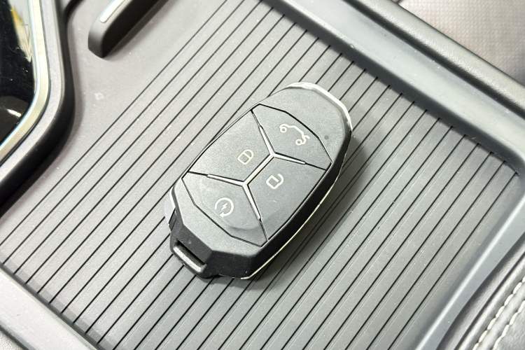 Used Lynk & Co 03 2022 2.0TD DCT JingPro Interior 4