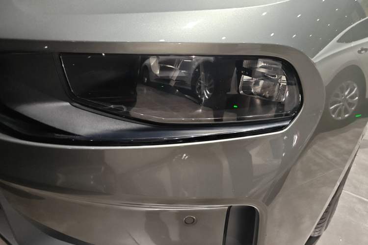 Used Lynk & Co 03 2022 2.0TD DCT JingPro Left Front Headlight