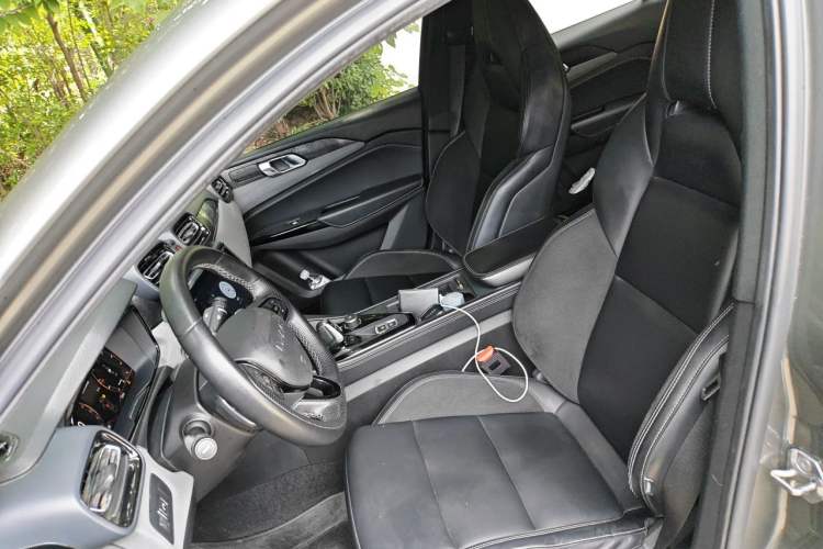 Used Lynk & Co 03 2022 2.0TD DCT GenioPlus Left Front Seat