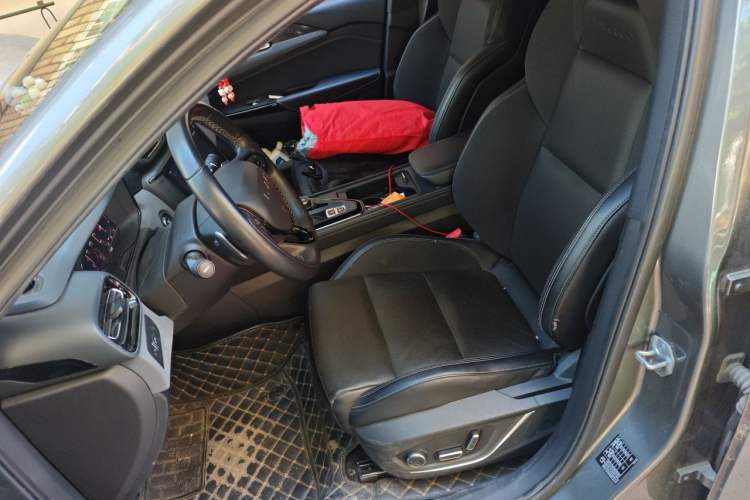 Used Lynk & Co 03 2022 1.5TD DCT JingPro Left Front Seat