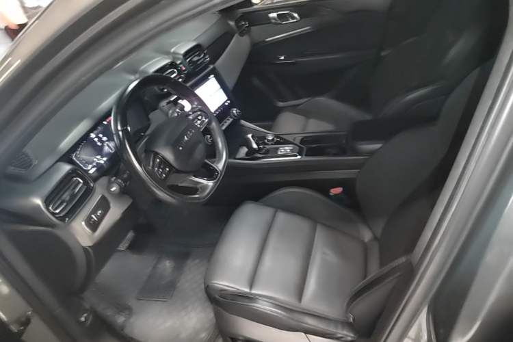 Used Lynk & Co 03 2022 2.0TD DCT JingPro Left Front Seat