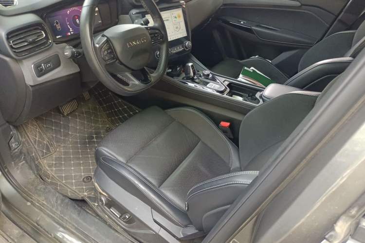Used Lynk & Co 03 2022 1.5TD DCT JingPro Left Front Seat