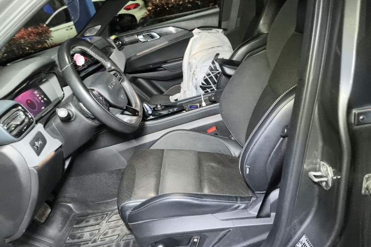 Used Lynk & Co 03 2022 2.0TD DCT JingPro Left Front Seat