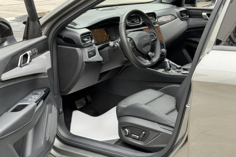 Used Lynk & Co 03 2022 1.5TD DCT JingPro Left Front Seat