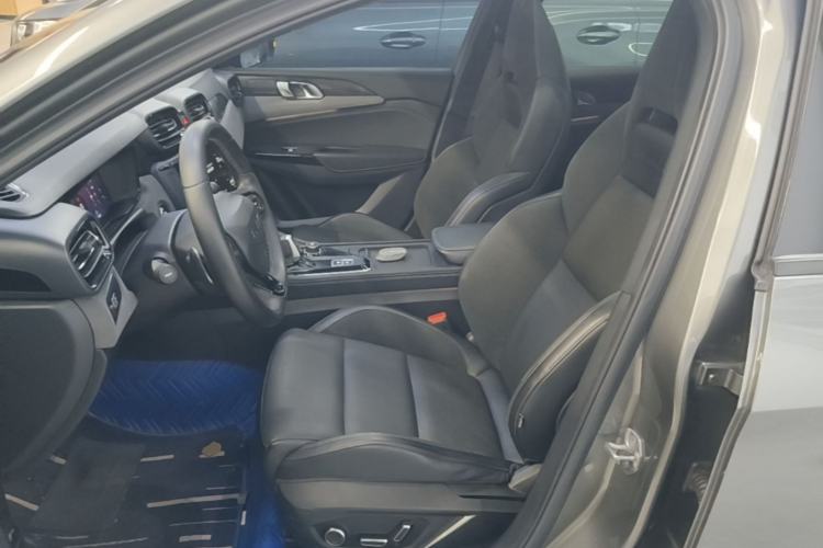 Used Lynk & Co 03 2022 2.0TD DCT JingPro Left Front Seat