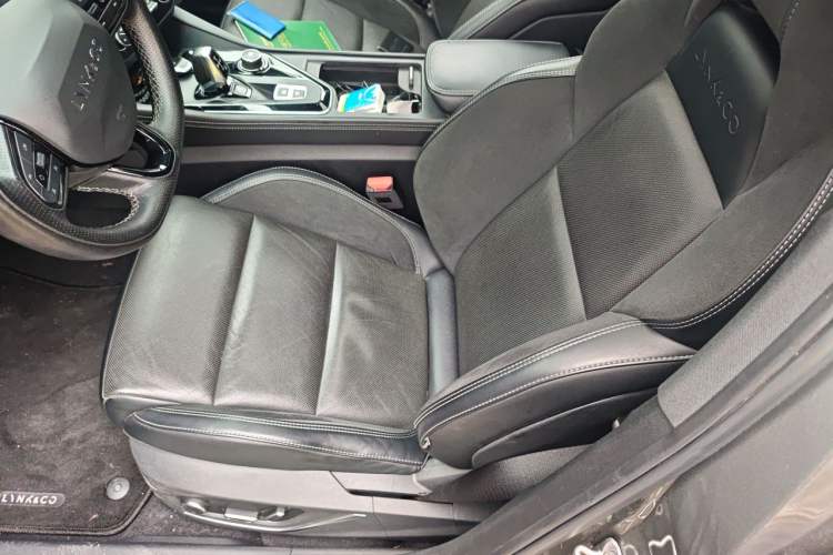 Used Lynk & Co 03 2022 2.0TD DCT JingPro Left Front Seat