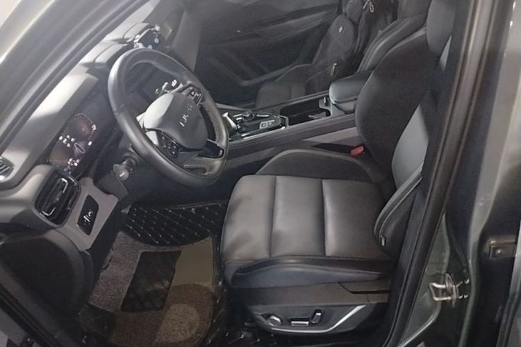 Used Lynk & Co 03 2022 2.0TD DCT JingPro Left Front Seat