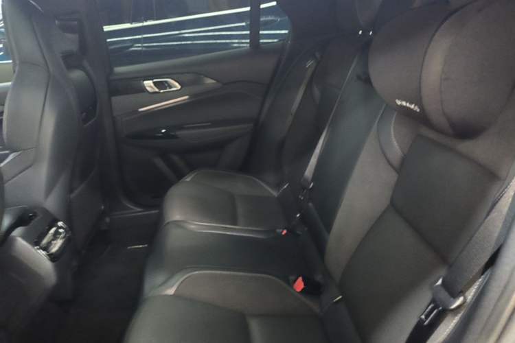Used Lynk & Co 03 2022 2.0TD DCT JingPro Left Rear Seat