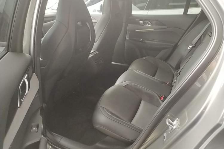 Used Lynk & Co 03 2022 1.5TD DCT JingPro Left Rear Seat