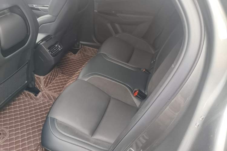 Used Lynk & Co 03 2022 1.5TD DCT JingPro Left Rear Seat