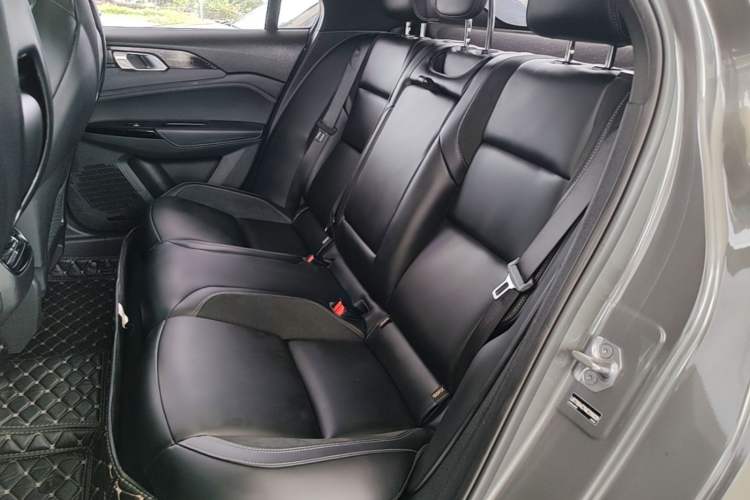 Used Lynk & Co 03 2022 2.0TD DCT GenioPlus Left Rear Seat