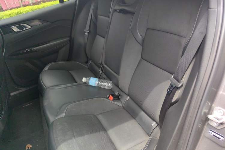 Used Lynk & Co 03 2022 2.0TD DCT JingPro Left Rear Seat