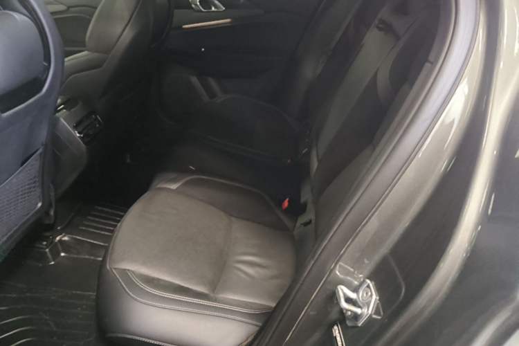 Used Lynk & Co 03 2022 2.0TD DCT JingPro Left Rear Seat